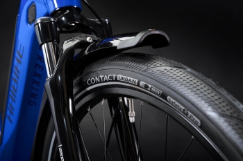 Haibike-MY22-Detail-Tyre-Trekking-4-LOW-blue